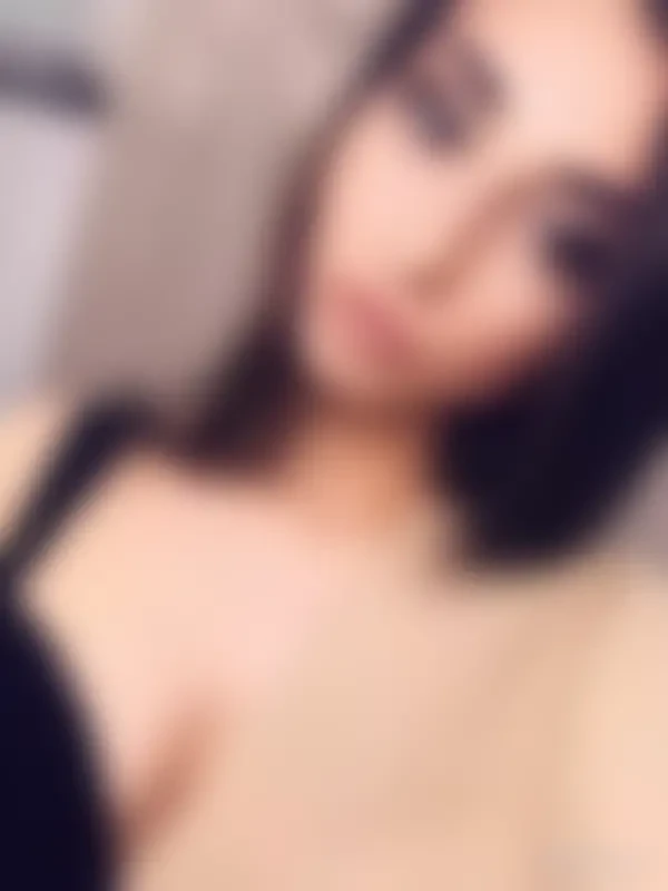 Yana, 26