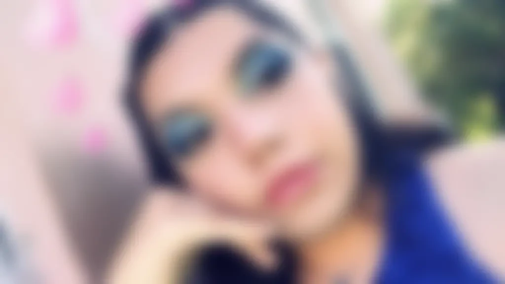 Cutebxbyy, 44